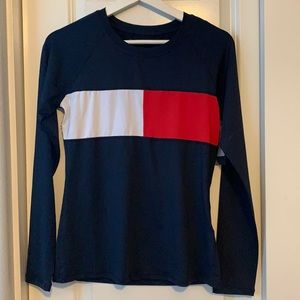 🔴🔴SOLD🔴🔴NEW 🔺 TOMMY HILFIGER RASH GUARD